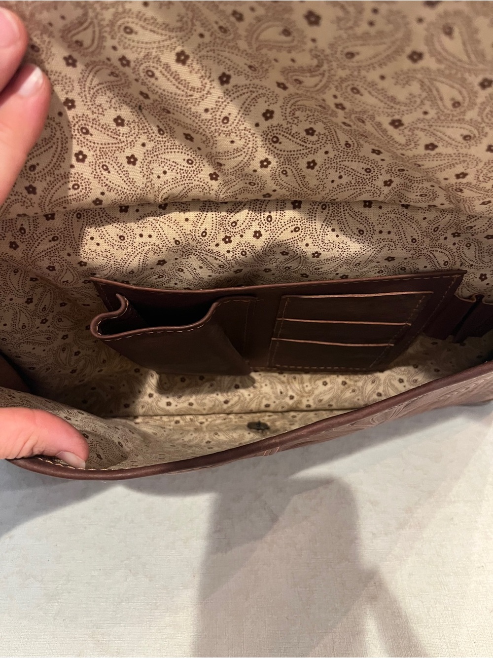 Vintage rich Brown Tooled Leather Briefcase. So nice! - Picture 3 of 10